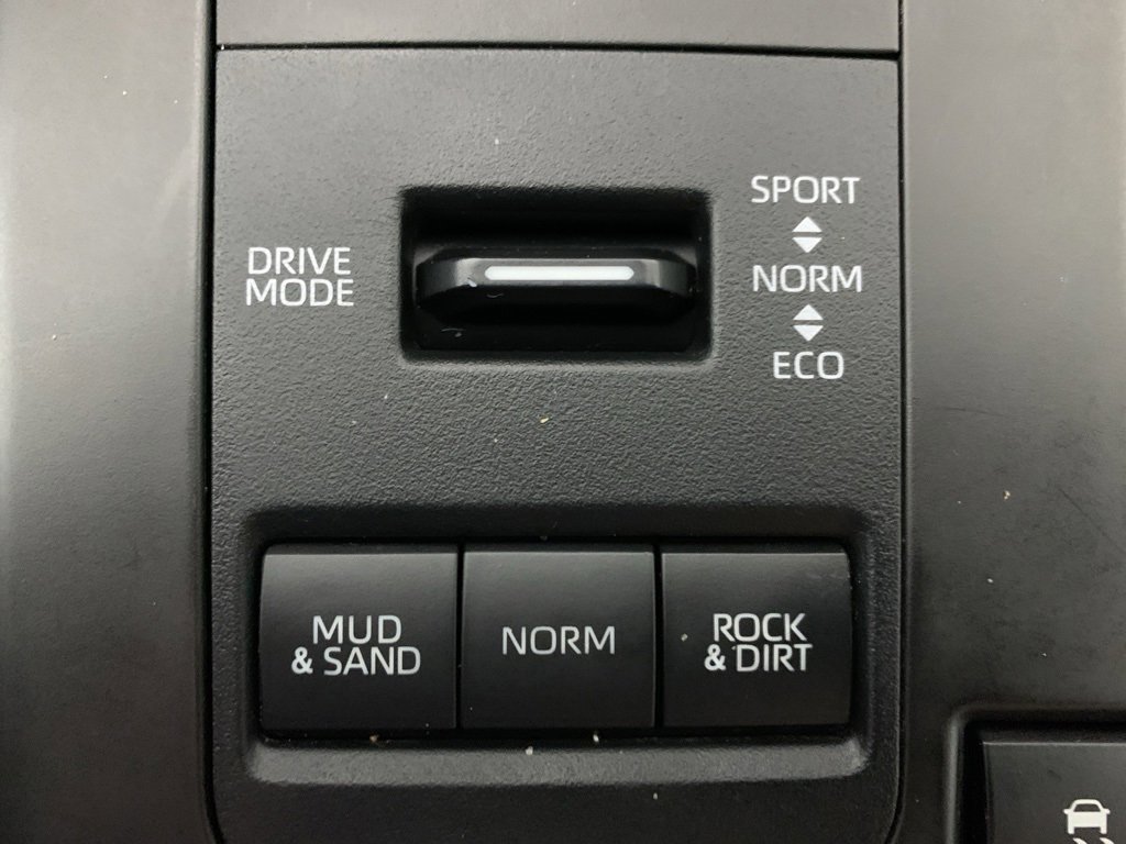 Used 2022 Toyota Highlander XLE image 15