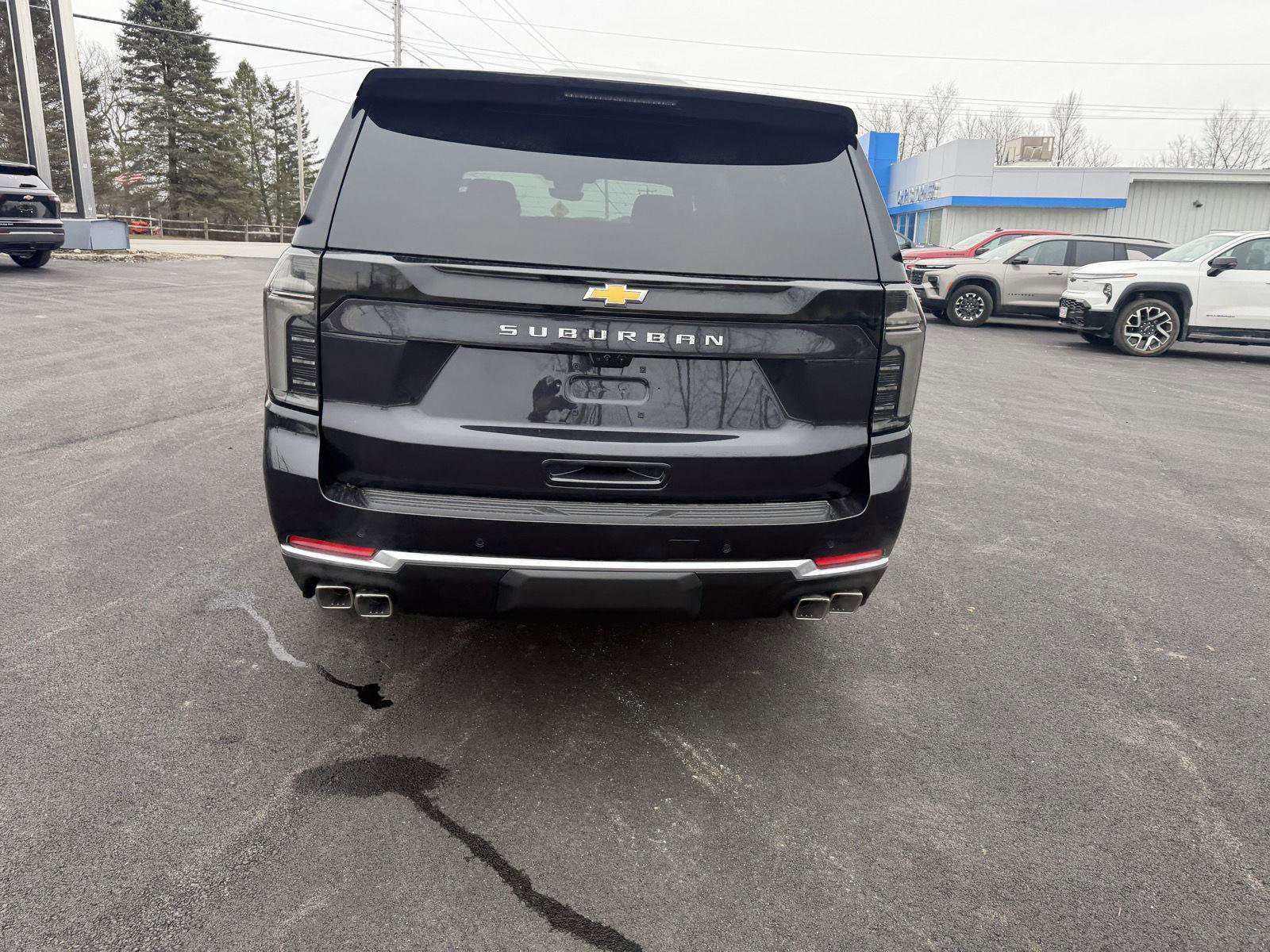 New 2026 Chevrolet Suburban High Country image 5