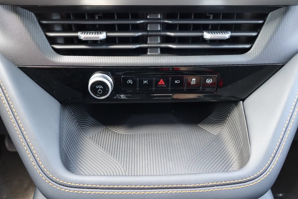 New 2027 Ford Explorer Tremor w/ Tremor Convenience Package AWD/4WD image 9