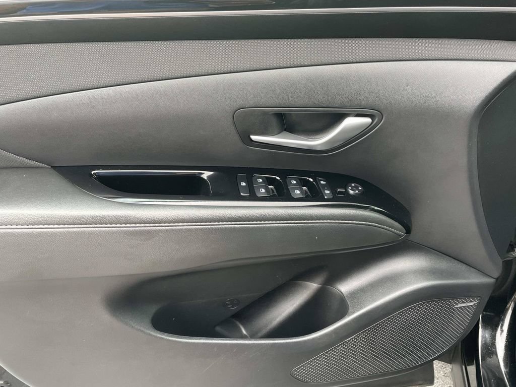 Used 2022 Hyundai Tucson SEL w/ Convenience + Premium Package FWD image 18