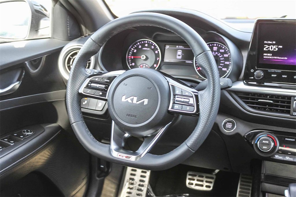 Used 2023 Kia Forte GT-Line w/ GT-Line Premium Package image 19