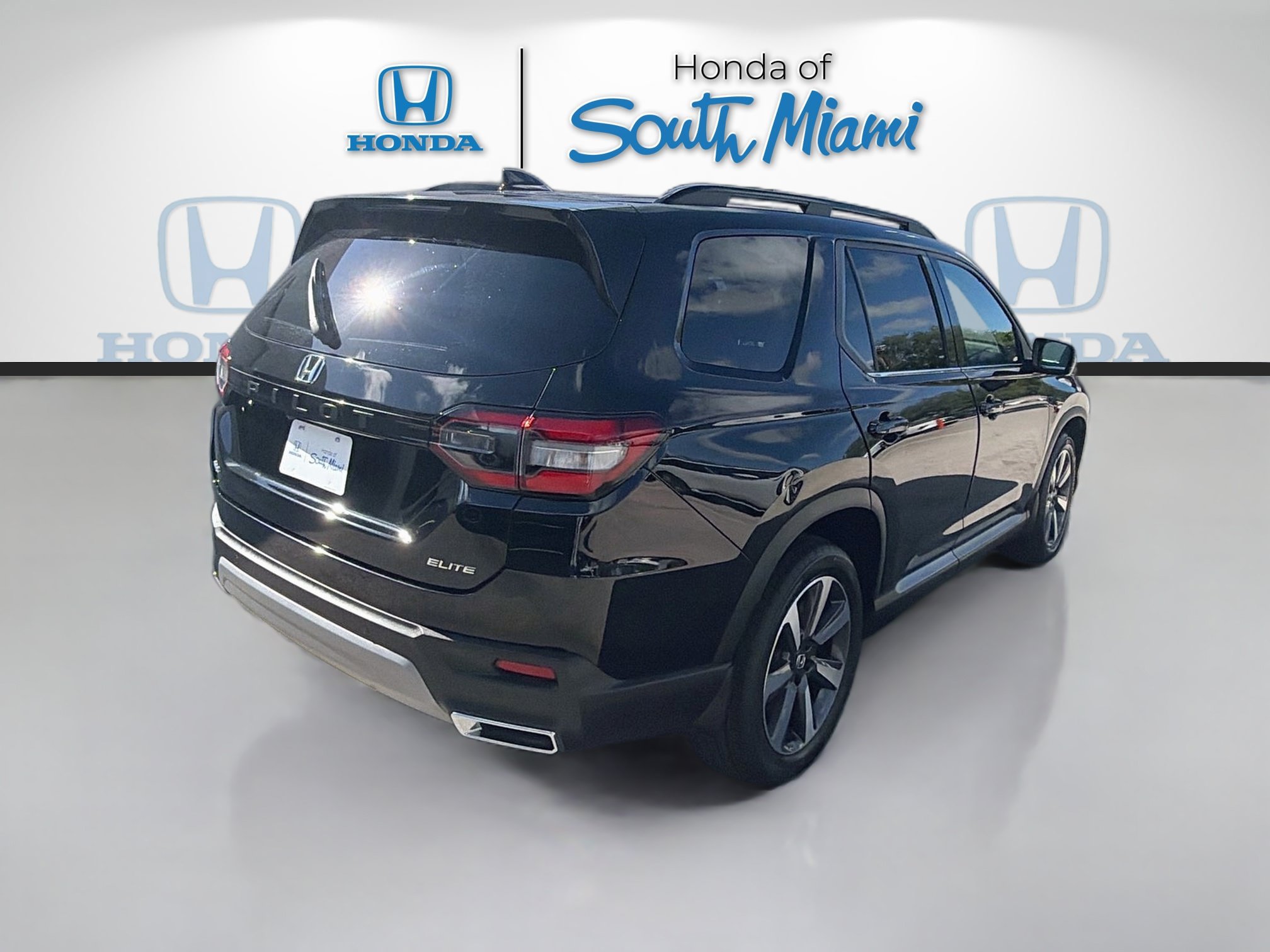 Certified 2023 Honda Pilot Elite image 7