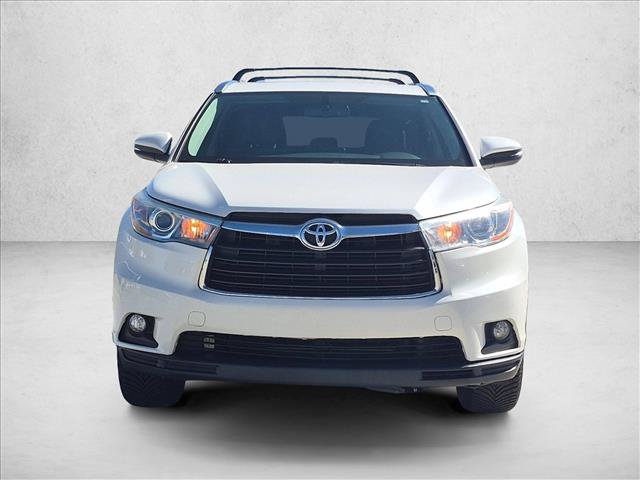 Used 2015 Toyota Highlander XLE AWD/4WD image 2