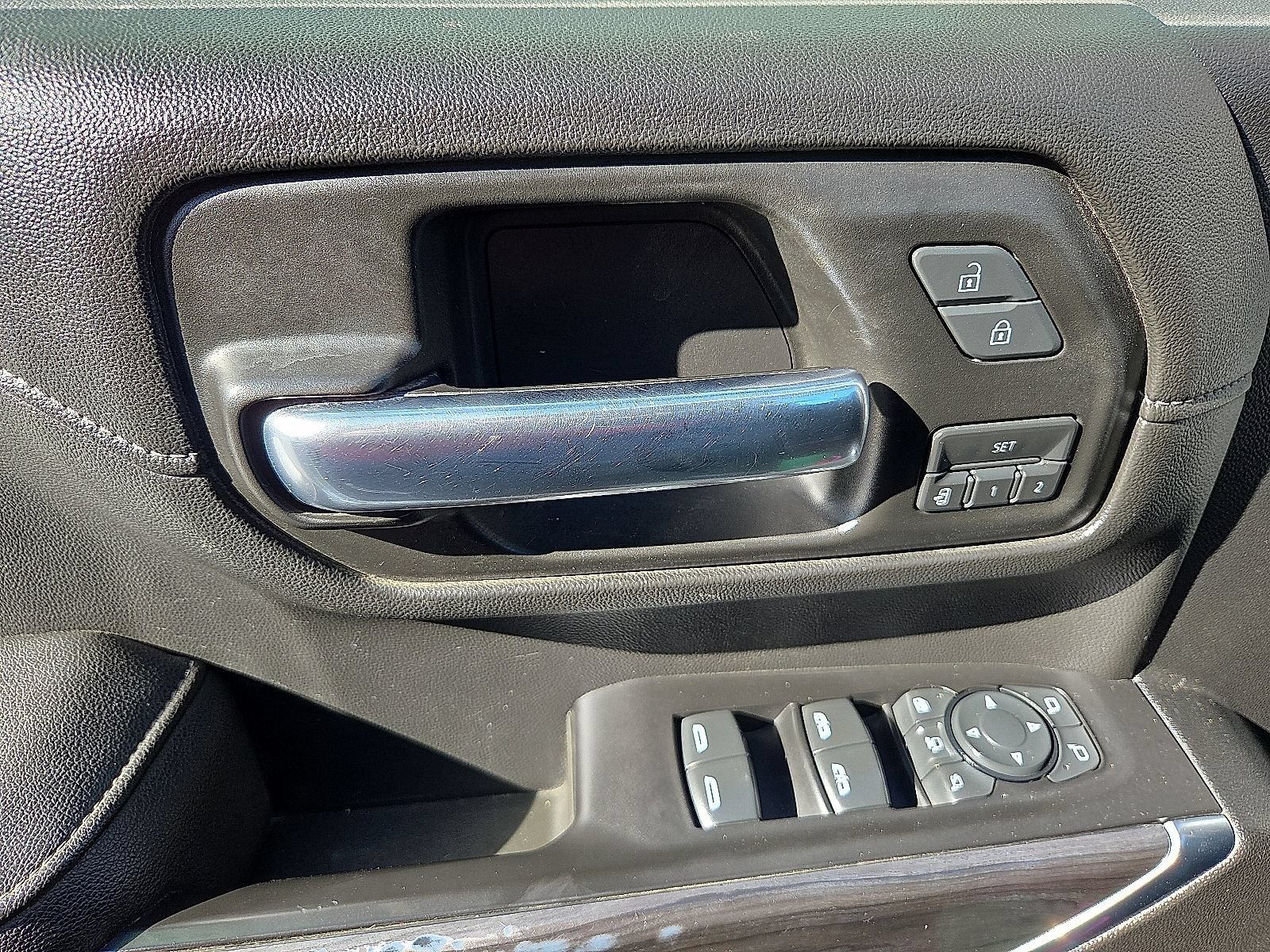 Used 2020 Chevrolet Silverado 3500 LTZ AWD/4WD image 13