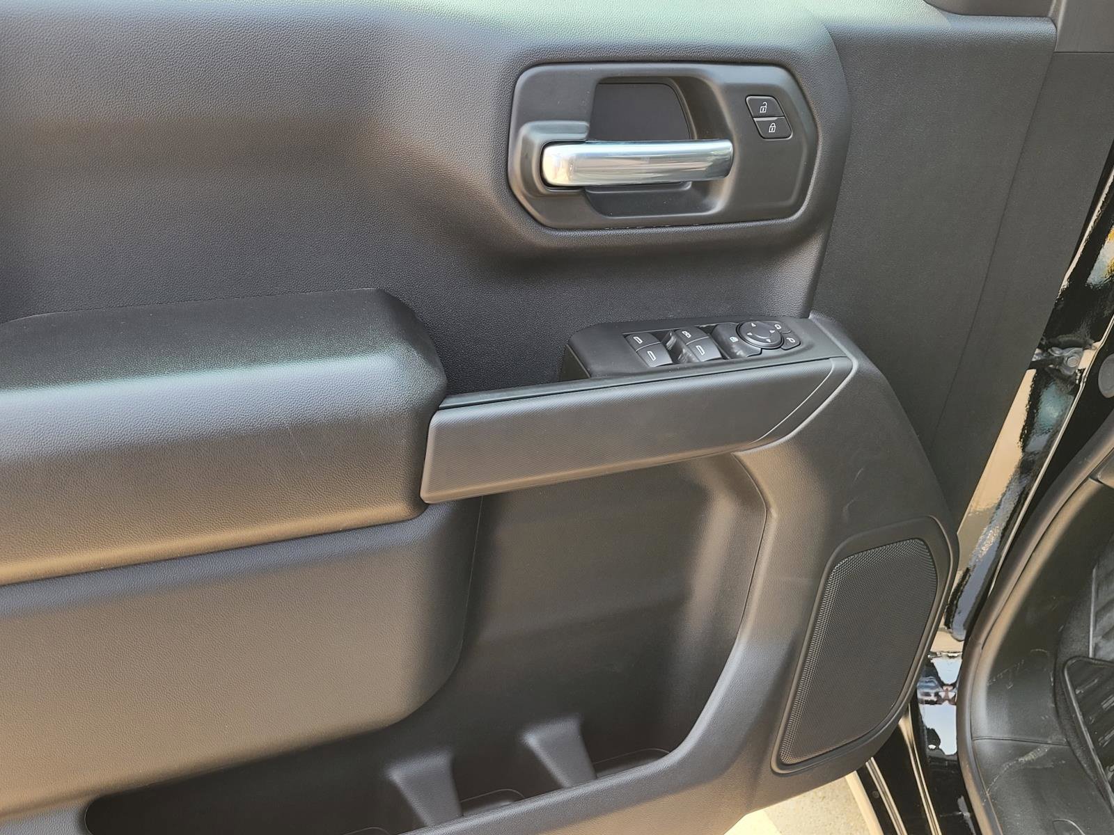 New 2026 Chevrolet Silverado 1500 Custom RWD image 12