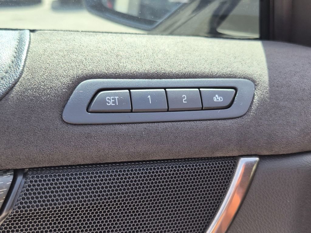 Used 2017 Cadillac ATS V w/ Luxury Package image 18