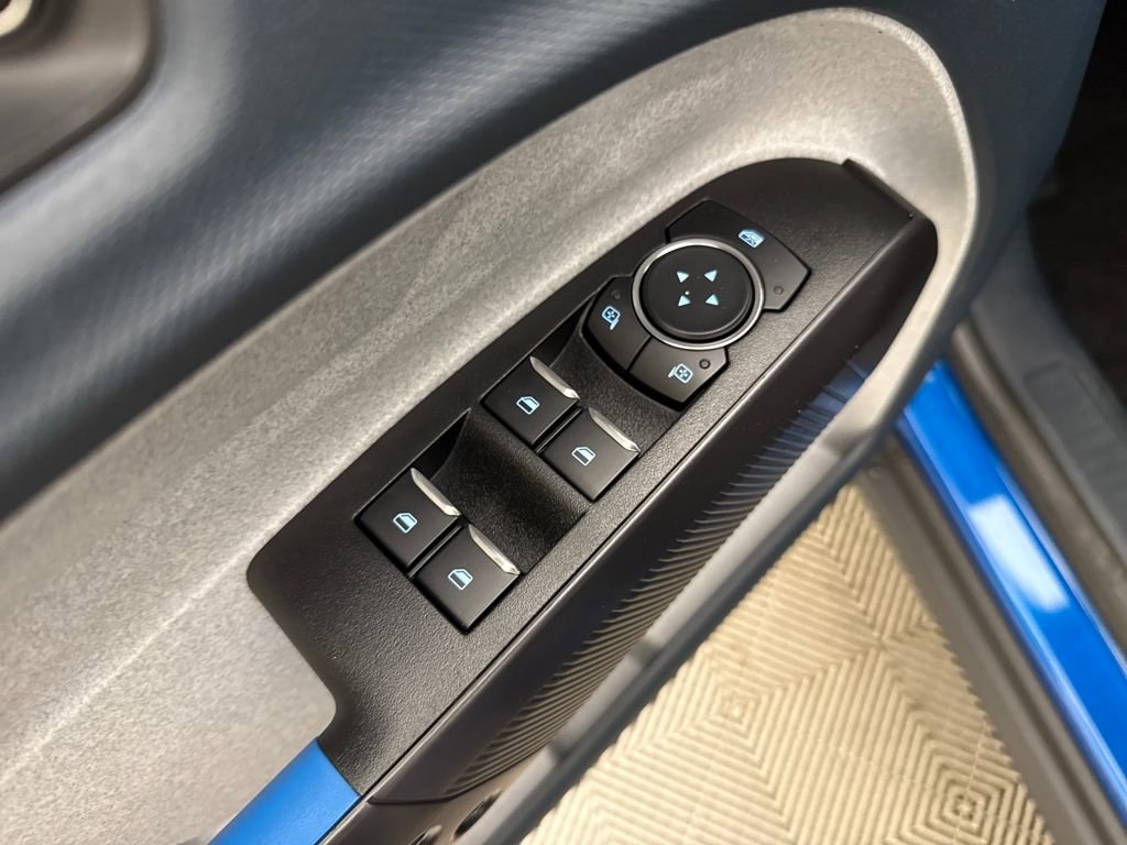 New 2025 Ford Maverick XLT image 13