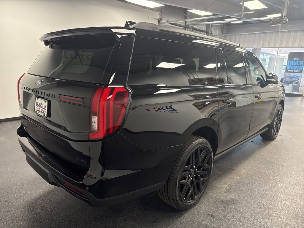 New 2026 Ford Expedition Max Platinum w/ Stealth Performance Package AWD/4WD image 12
