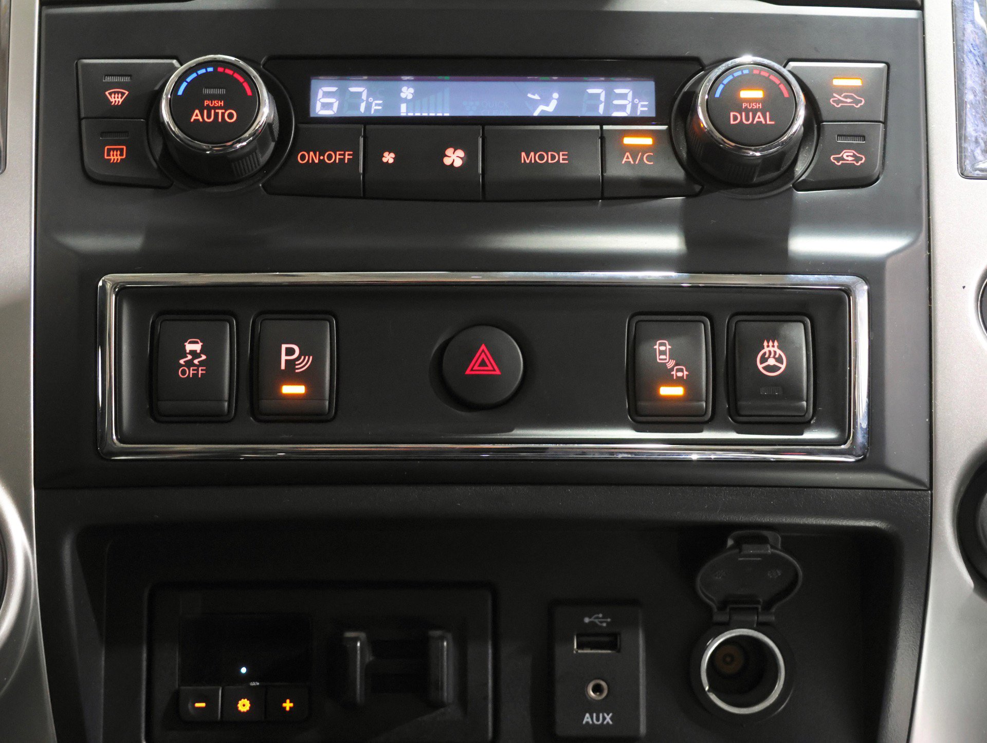 Used 2017 Nissan Titan PRO-4X w/ Pro-4x Convenience Package image 56