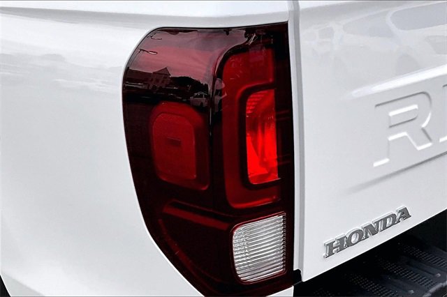 New 2026 Honda Ridgeline Black Edition image 14