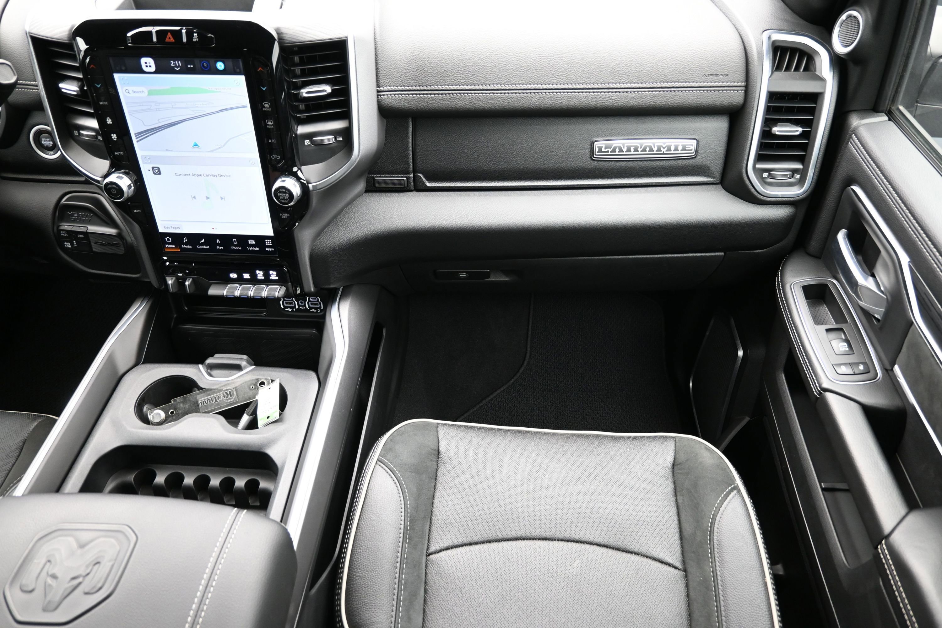 Used 2024 RAM 2500 Laramie w/ Night Edition AWD/4WD image 38