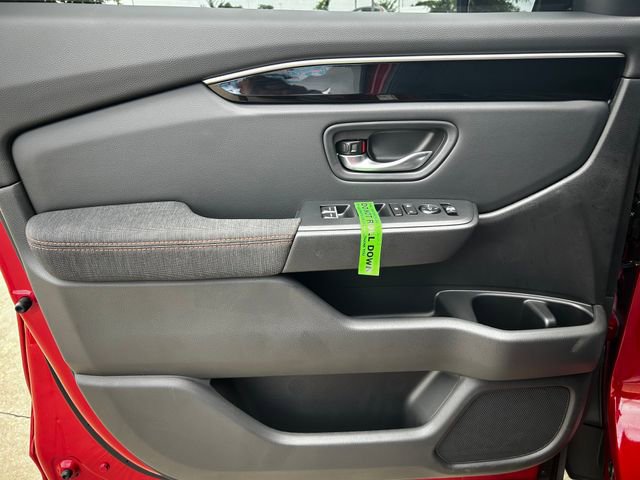 New 2025 Honda Pilot Sport image 10