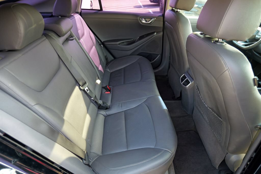 Used 2020 Hyundai Ioniq Limited FWD image 32