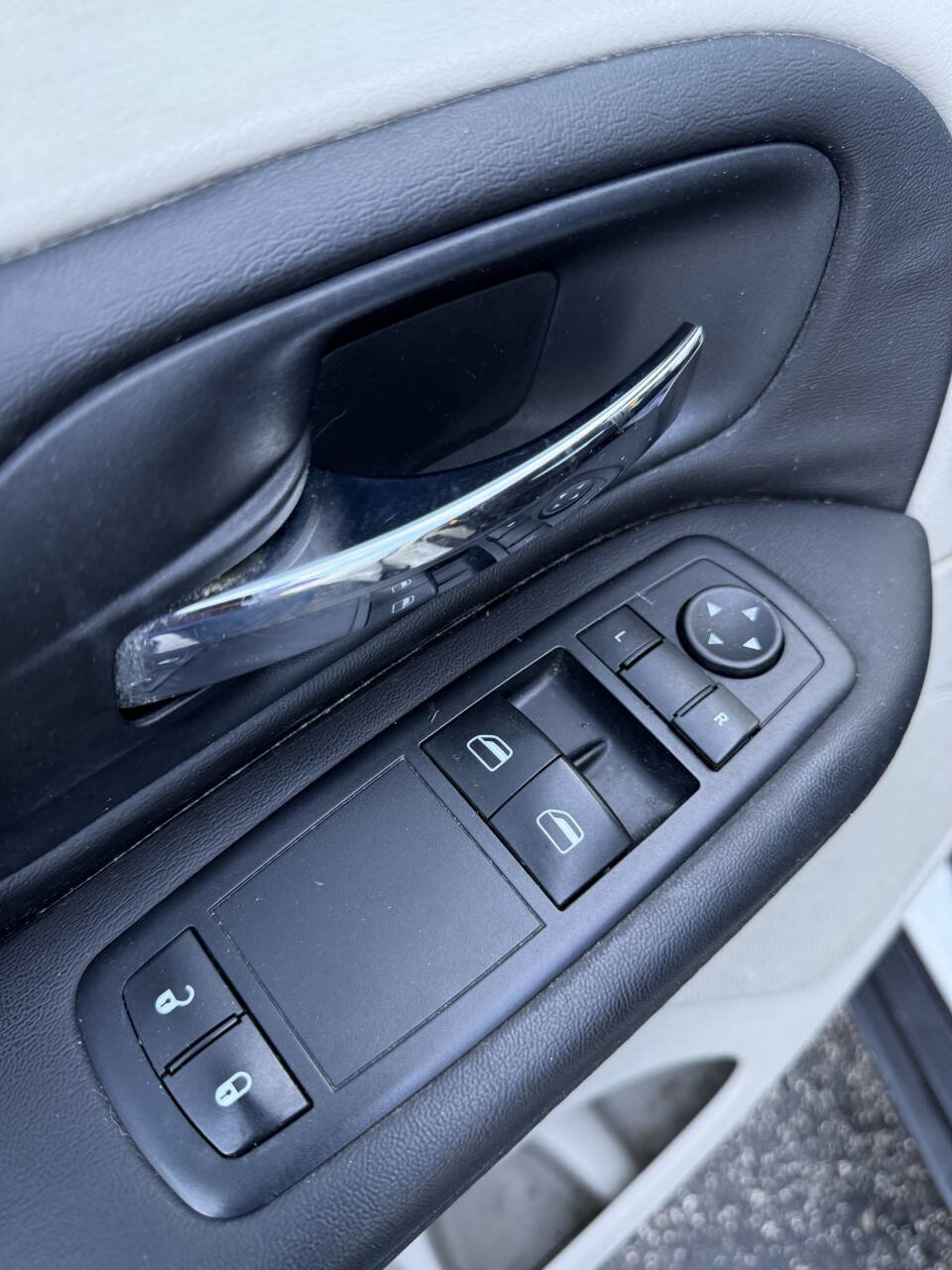 Used 2013 Dodge Grand Caravan American Value Package FWD image 9