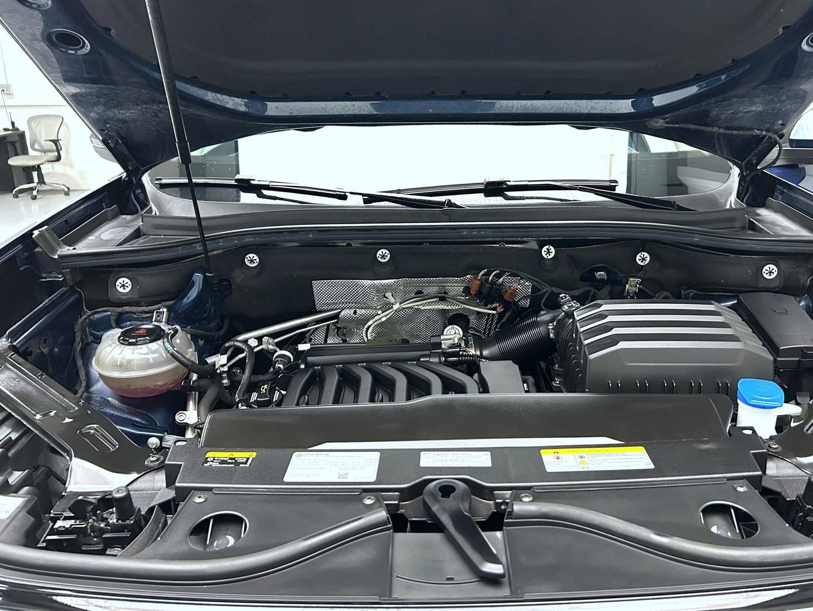 Used 2023 Volkswagen Atlas SE image 25