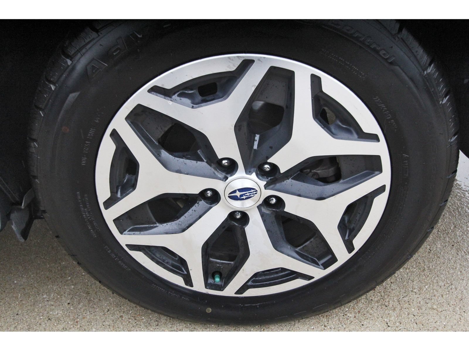 Used 2020 Subaru Forester Premium AWD/4WD image 31