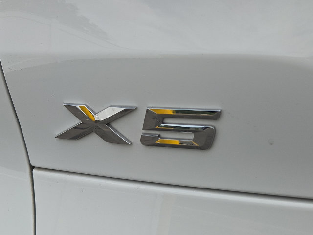 Used 2023 BMW X5 xDrive40i w/ Premium Package AWD/4WD image 31