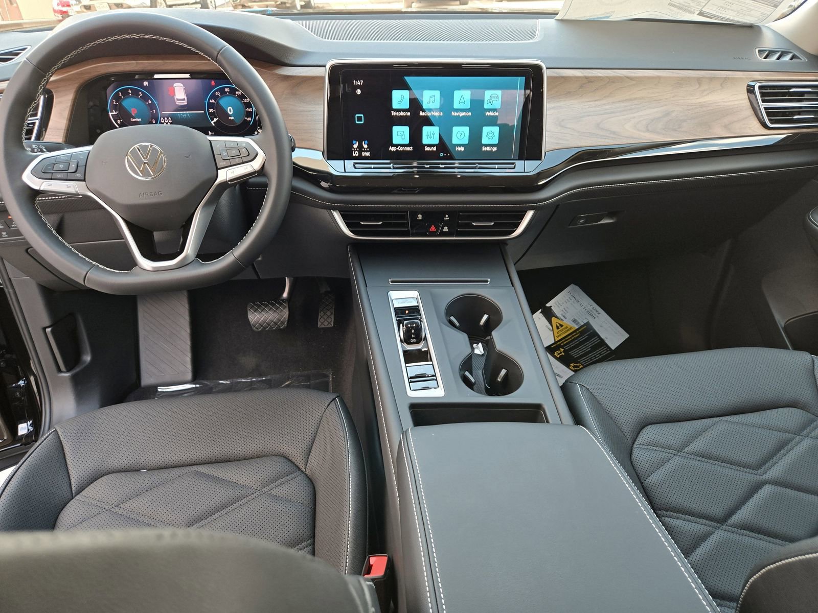 New 2026 Volkswagen Atlas SE image 9