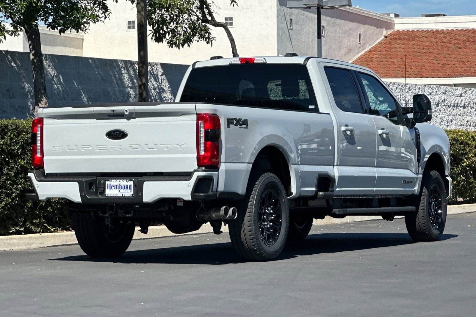New 2026 Ford F250 Lariat w/ Black Appearance Package image 4