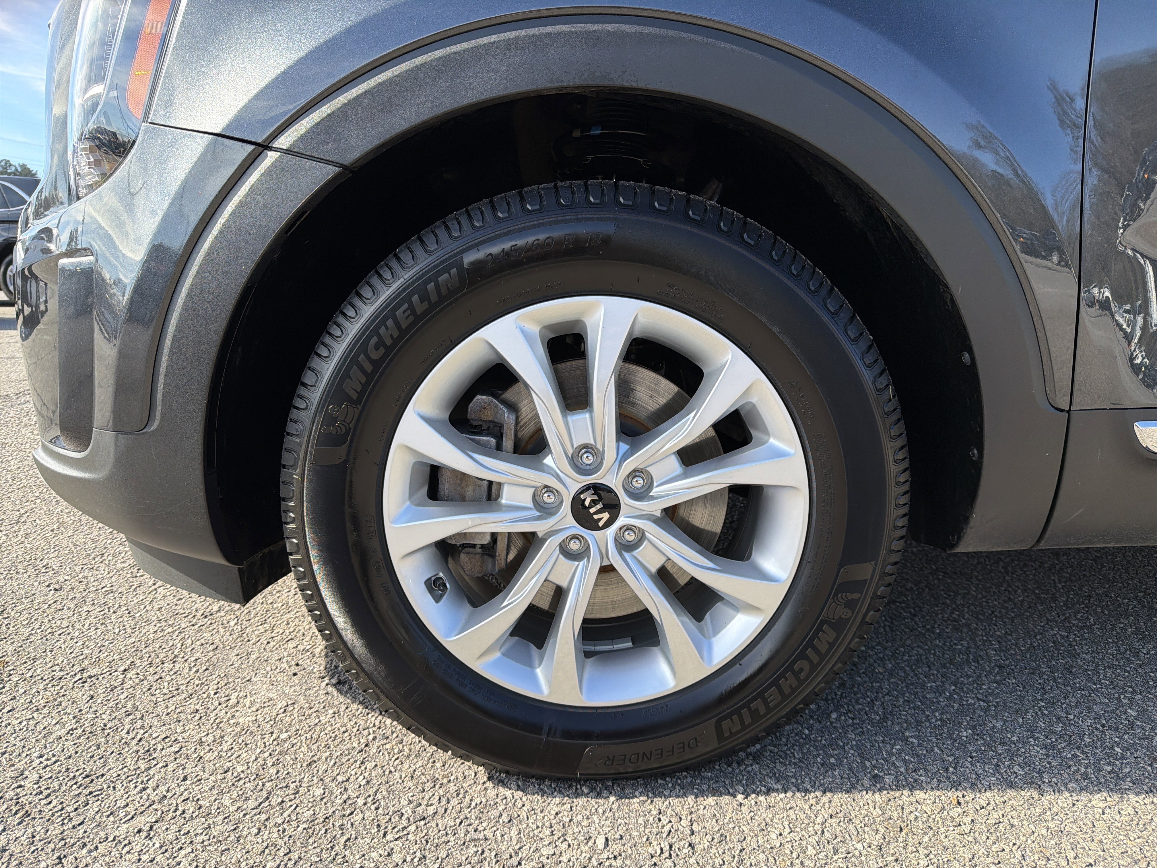 Used 2020 Kia Telluride LX image 12