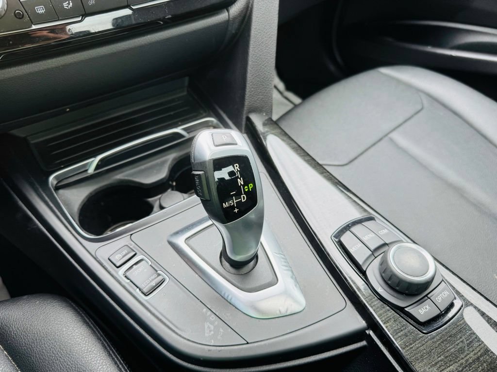 Used 2018 BMW 320i Sedan w/ Convenience Package RWD image 22