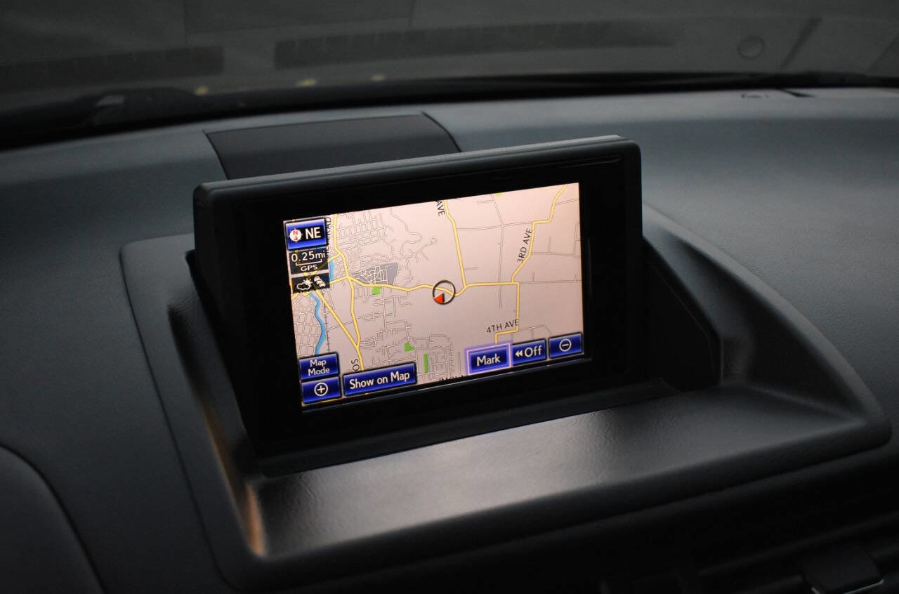 Used 2013 Lexus CT 200h image 22