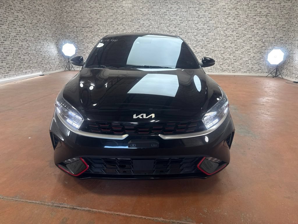Used 2022 Kia Forte GT-Line w/ GT-Line Premium Package FWD image 2