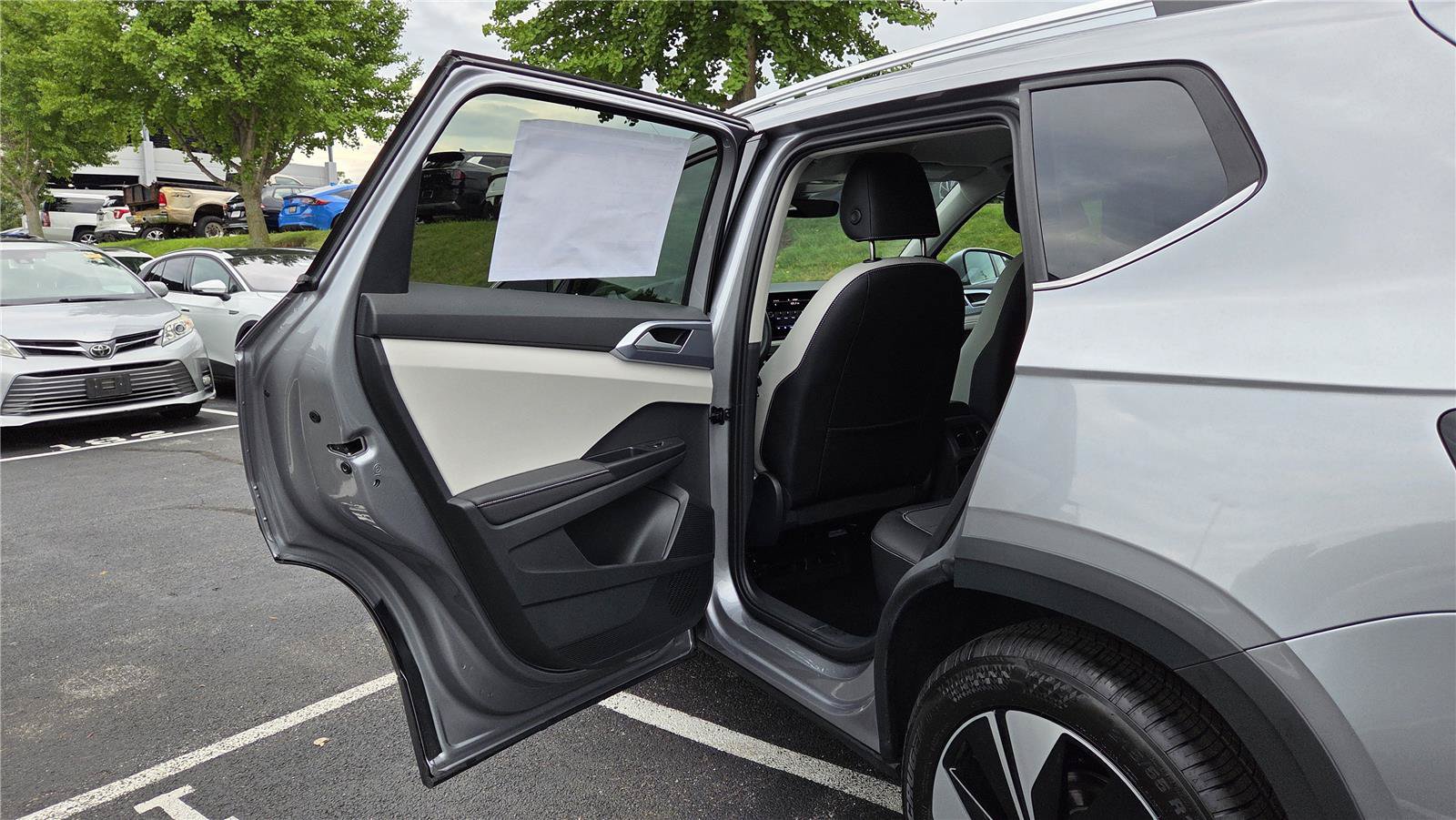New 2026 Volkswagen Taos SE AWD/4WD image 25