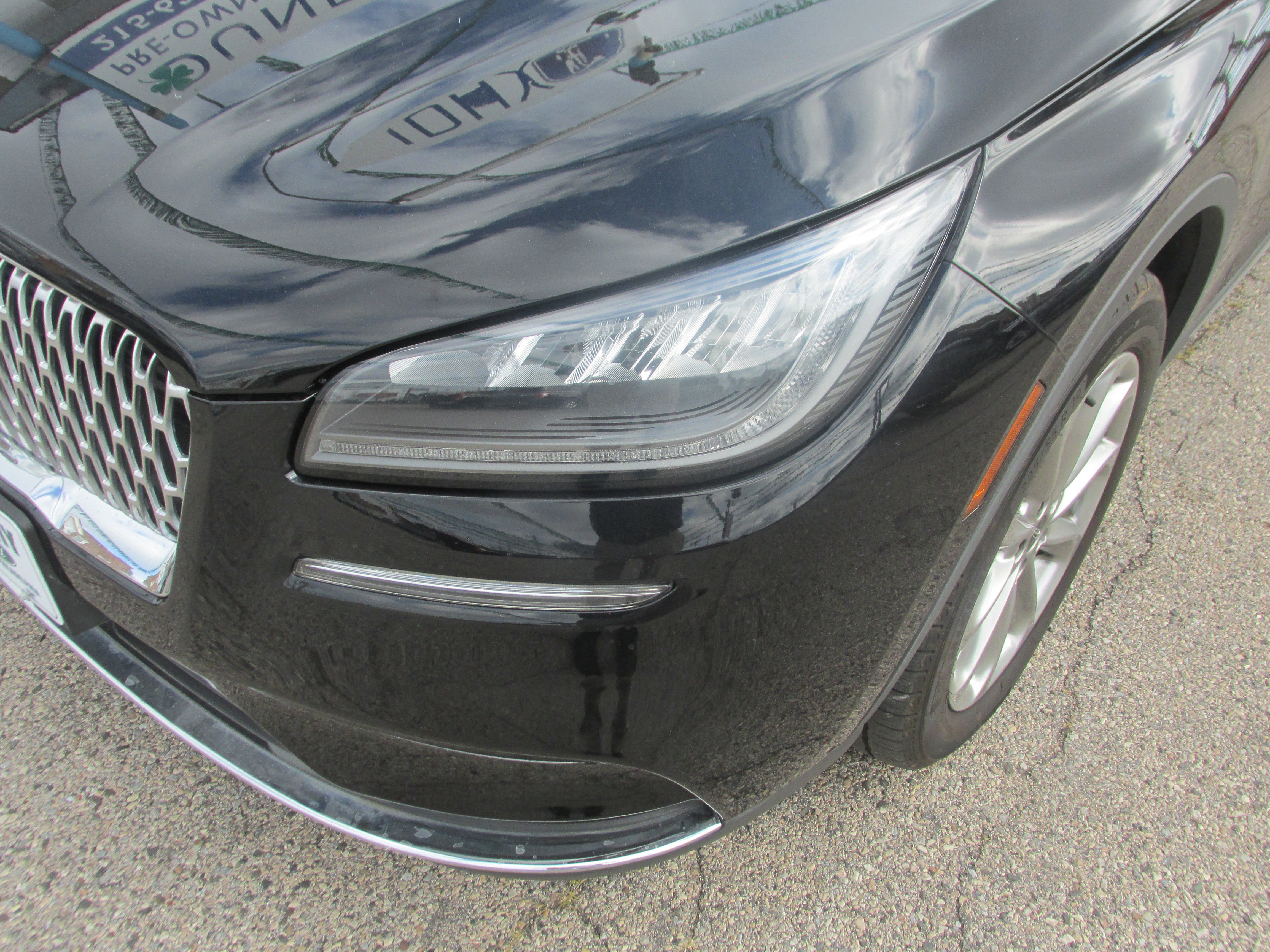 Used 2022 Lincoln Corsair AWD w/ Premium Package image 8