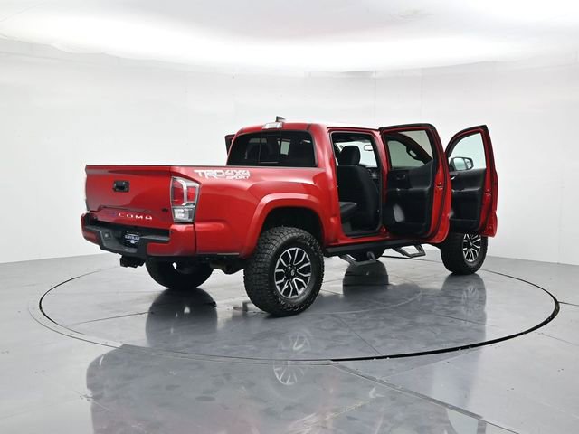Used 2022 Toyota Tacoma TRD Sport w/ Technology Package image 49