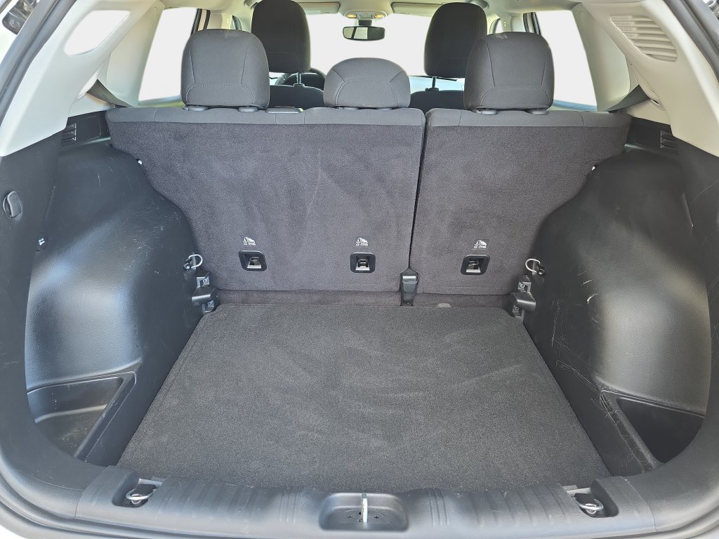 Used 2019 Jeep Compass Sport w/ Cold Weather Group AWD/4WD image 14