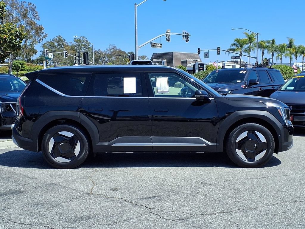 Used 2026 Kia EV9 Wind AWD/4WD image 6