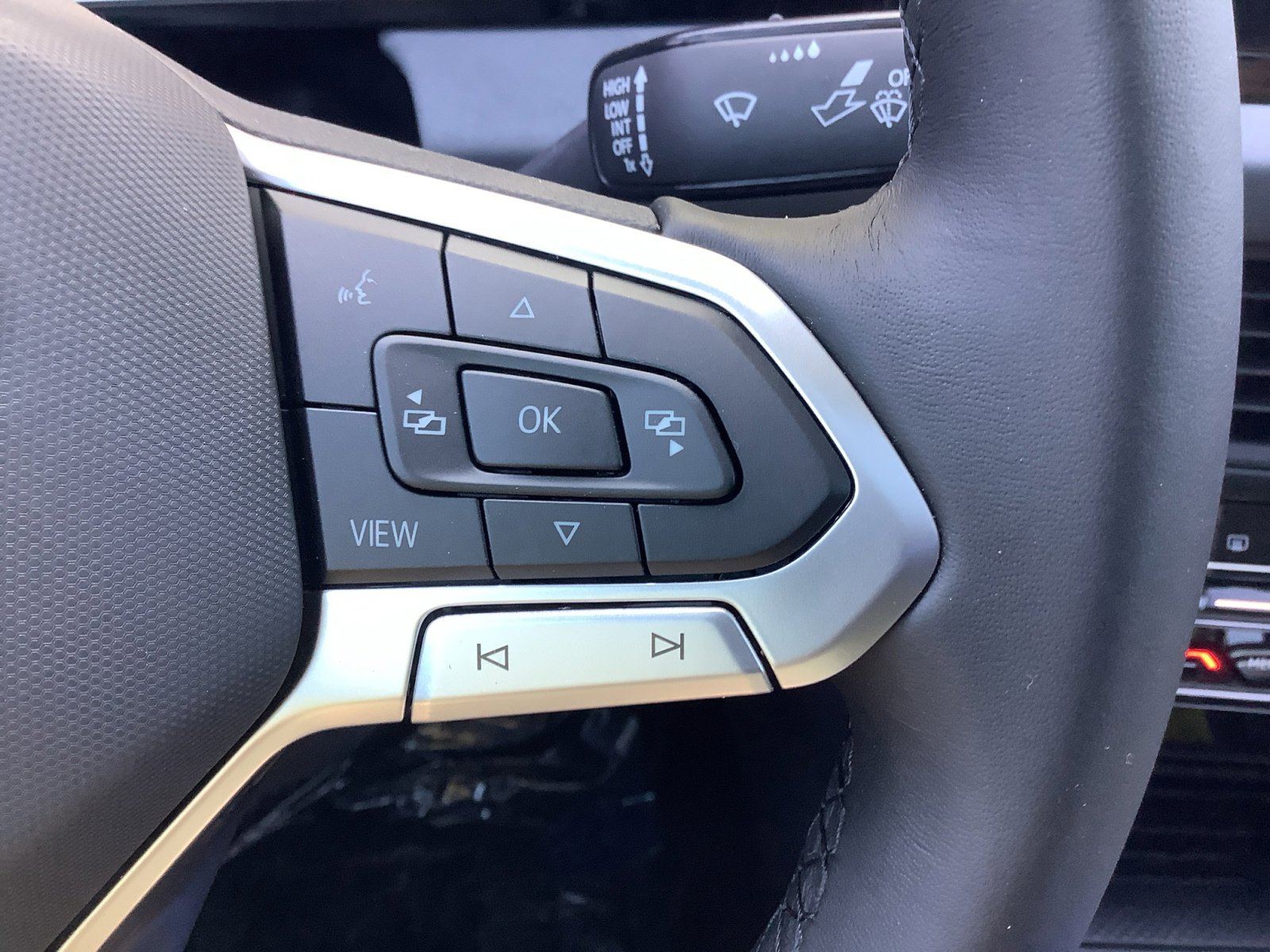 New 2025 Volkswagen Jetta SE image 25