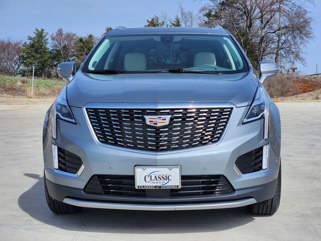 Used 2023 Cadillac XT5 Premium Luxury w/ Technology Package FWD image 3