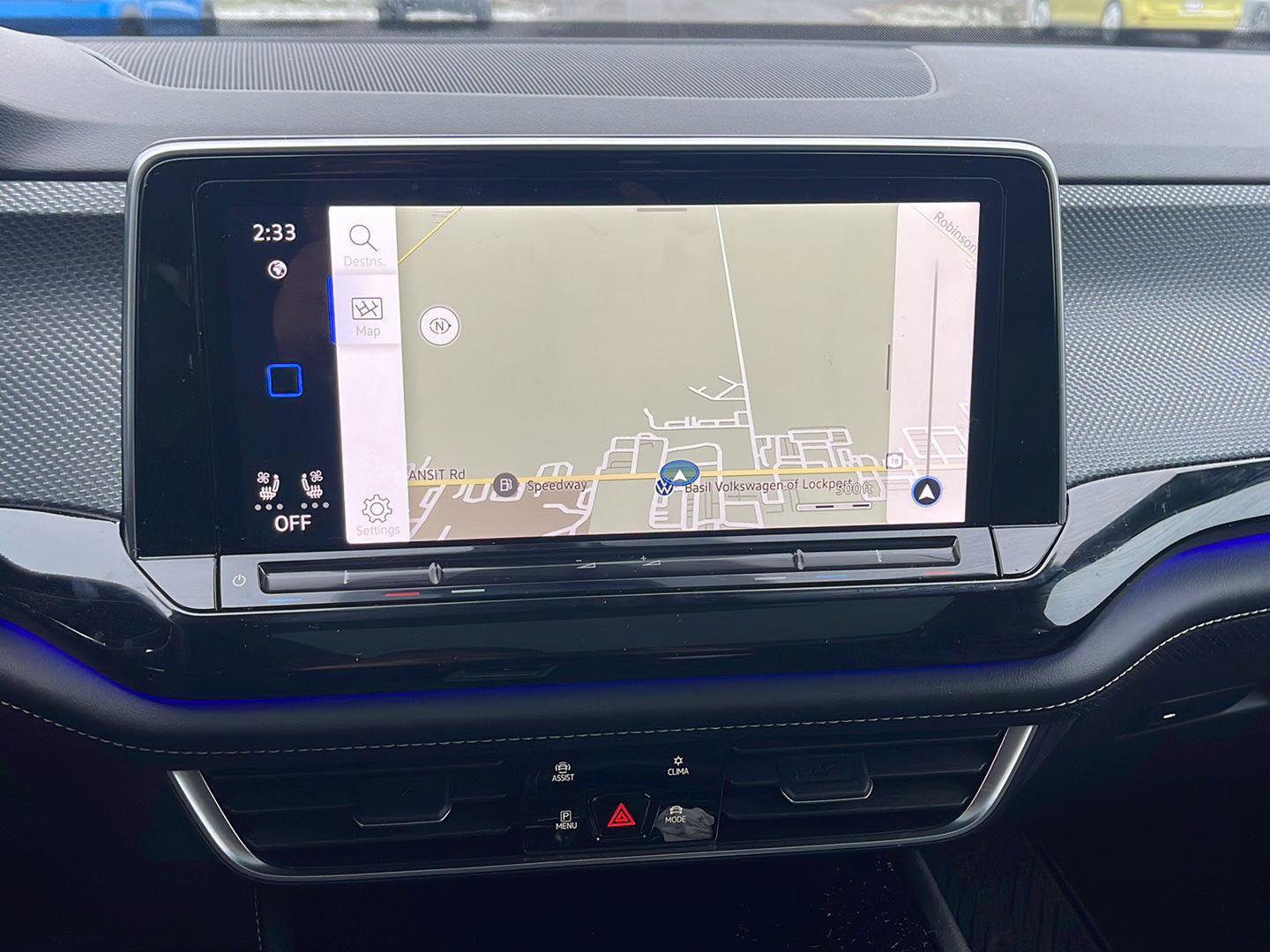 Used 2024 Volkswagen Atlas Cross Sport SEL R-Line image 10