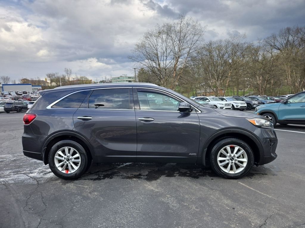 Certified 2019 Kia Sorento LX w/ LX Convenience Package image 9
