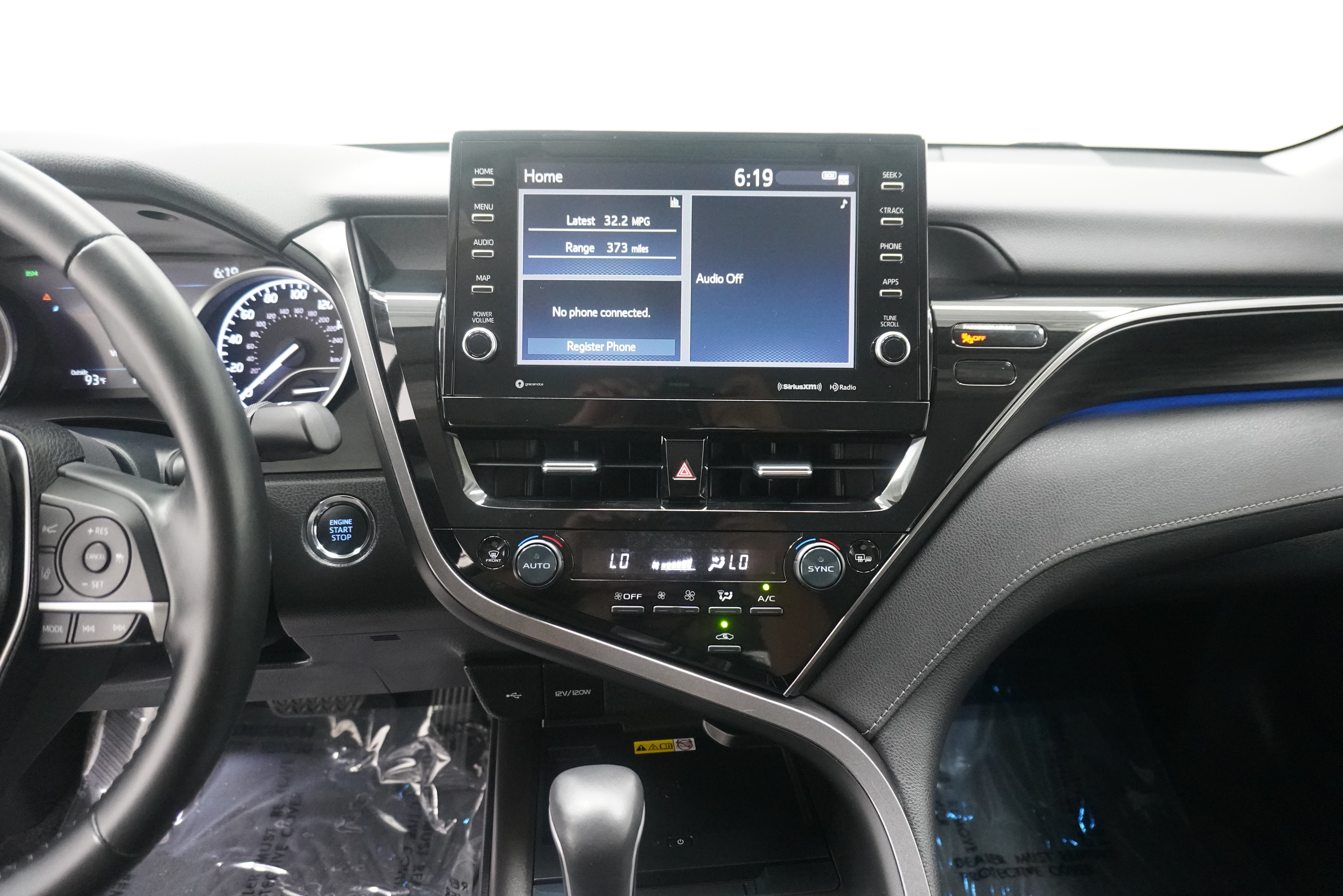 Used 2023 Toyota Camry XLE FWD image 17