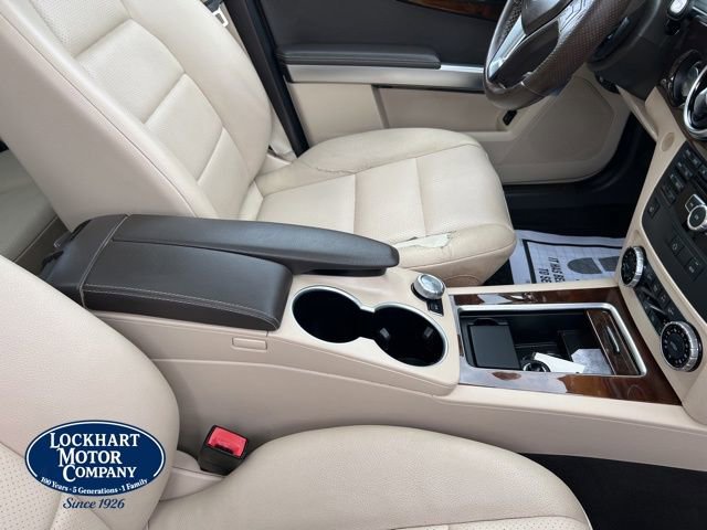 Used 2015 Mercedes-Benz GLK 350 2WD image 32