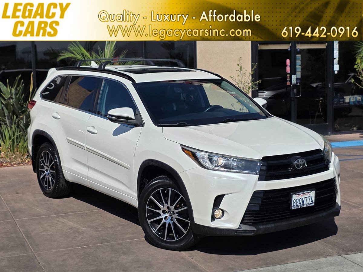 Used 2018 Toyota Highlander SE FWD image 1