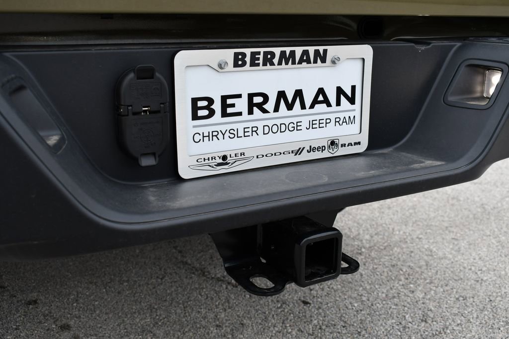 New 2026 Jeep Gladiator Sport image 8