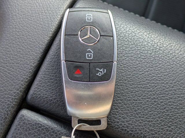 Used 2022 Mercedes-Benz GLE 450 4MATIC image 26