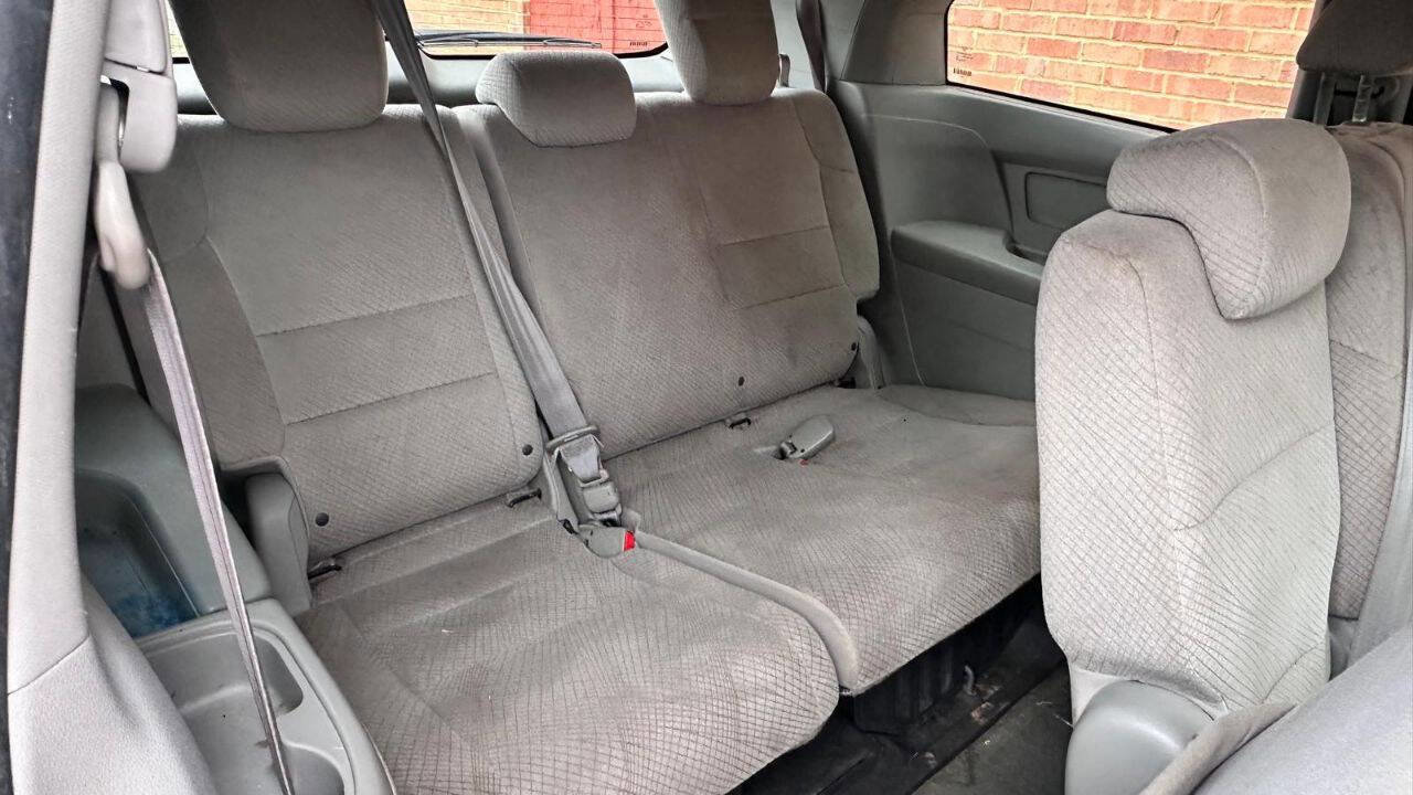 Used 2015 Honda Odyssey EX image 12