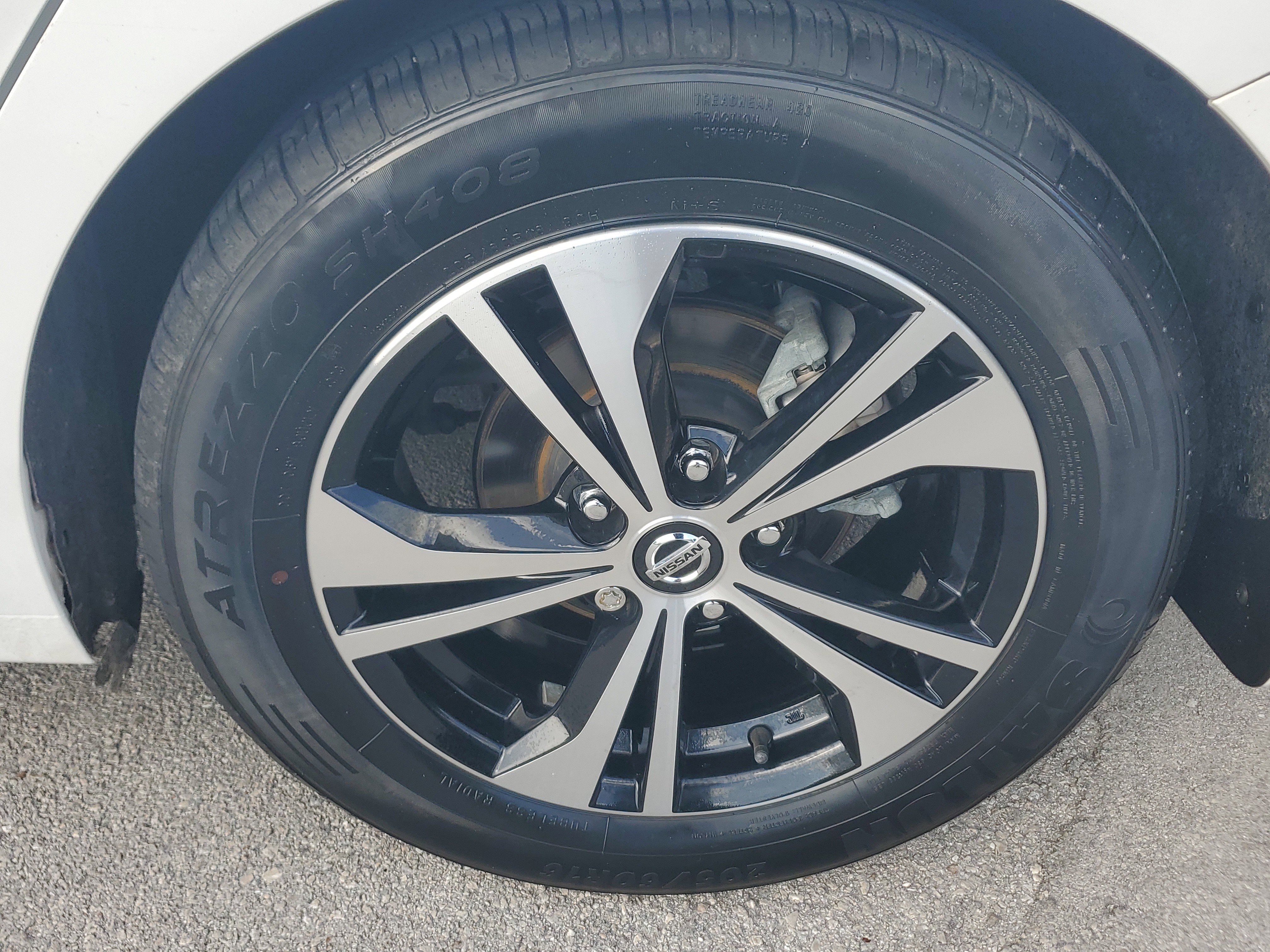 Used 2021 Nissan Sentra SV w/ Trunk Package FWD image 9