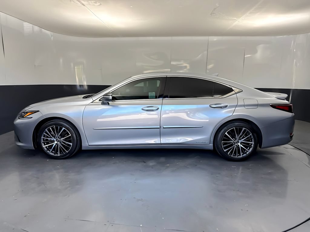 Used 2022 Lexus ES 300h w/ Premium Package FWD image 6