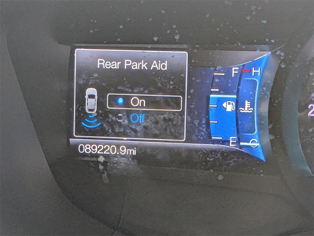 Used 2020 Ford Fusion SE image 29