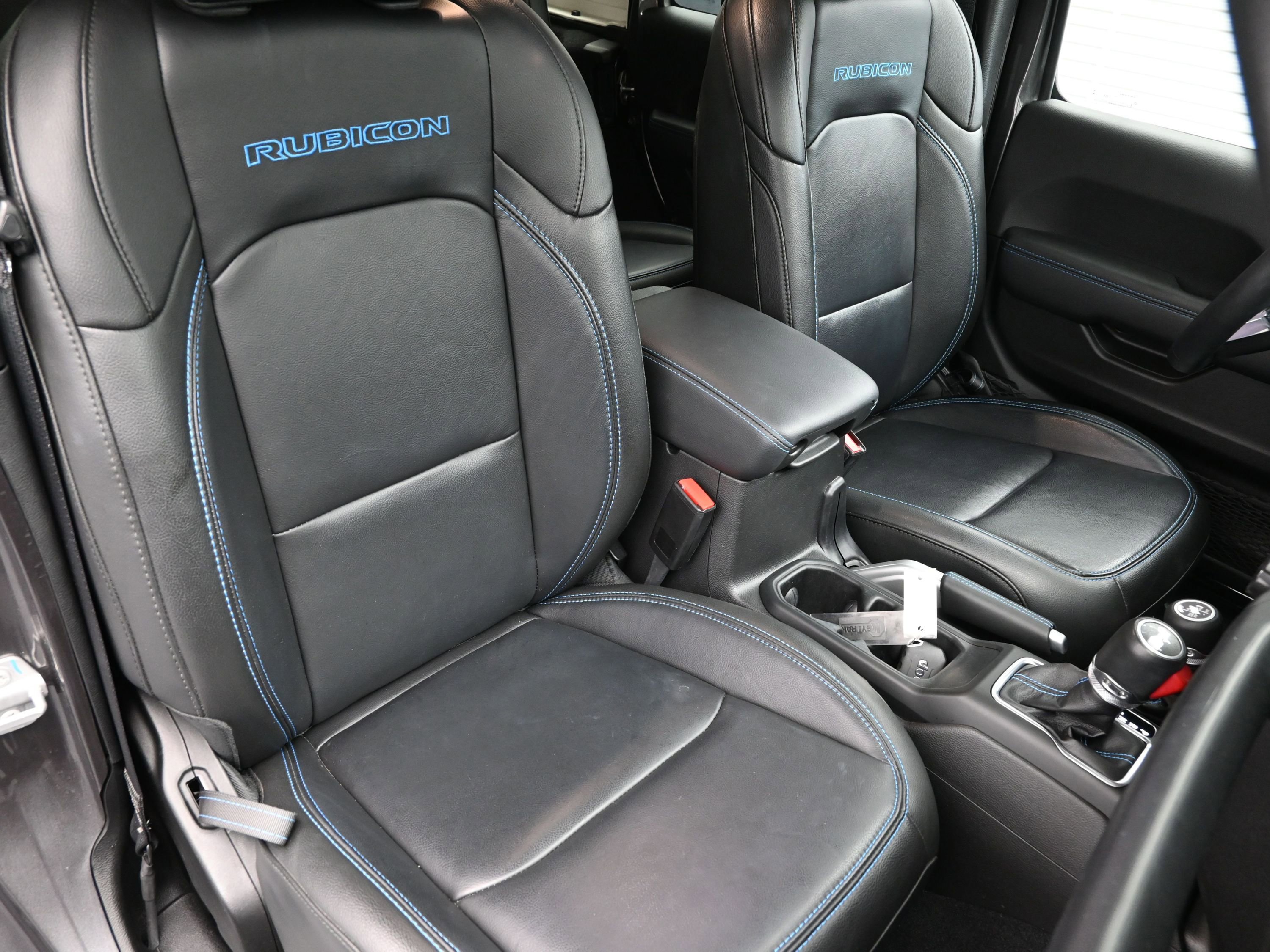 Used 2022 Jeep Wrangler Unlimited Rubicon 4xe w/ Cold Weather Group image 39