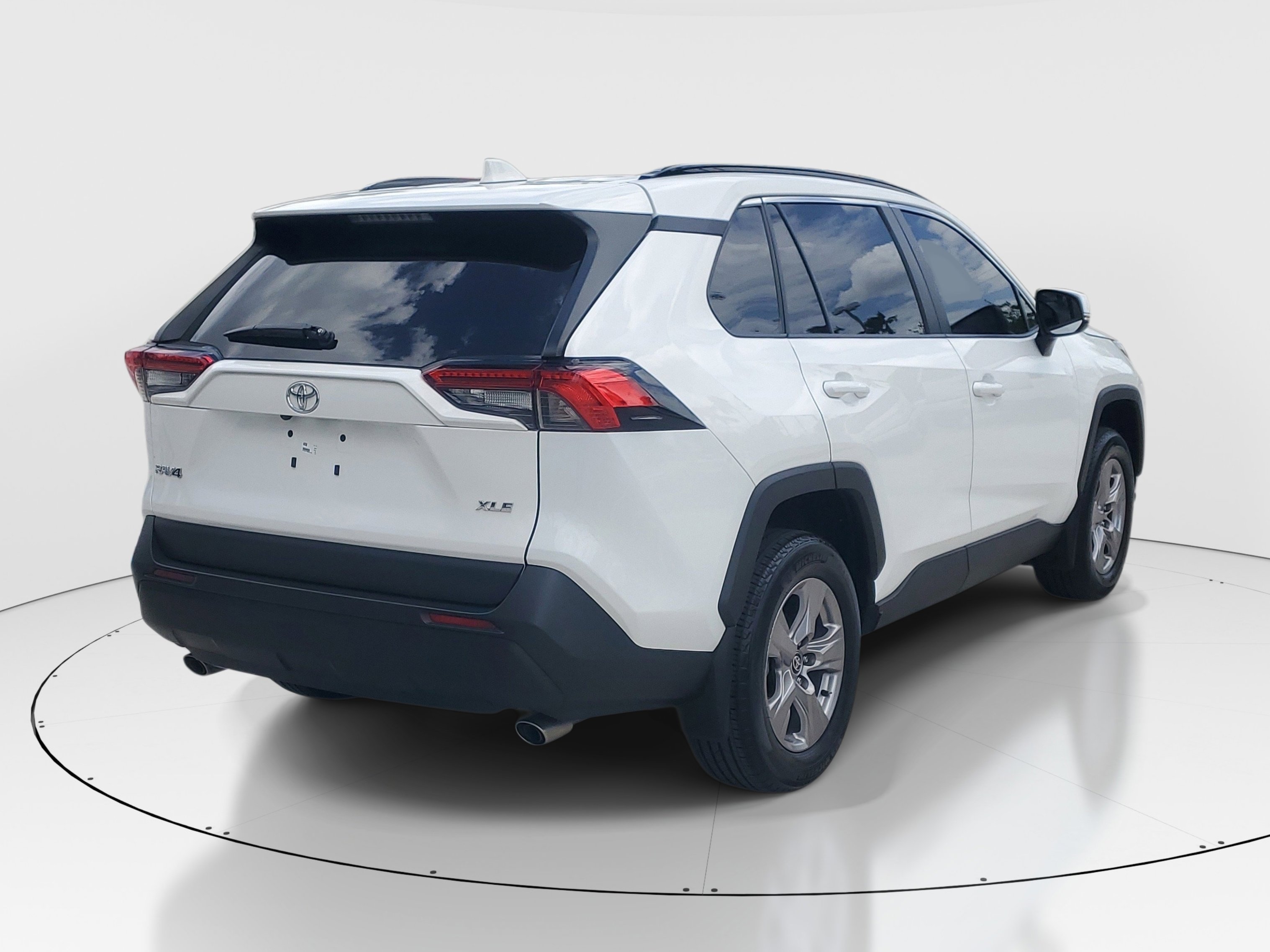 Certified 2024 Toyota RAV4 XLE w/ Convenience Package image 3