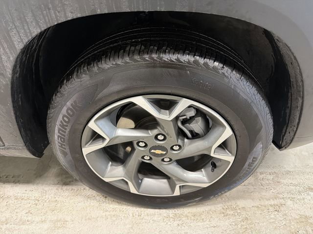 Certified 2025 Chevrolet Trax LT w/ LT Convenience Package image 14