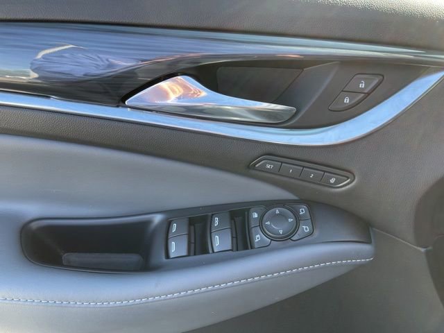 Used 2023 Buick Enclave Premium AWD/4WD image 17