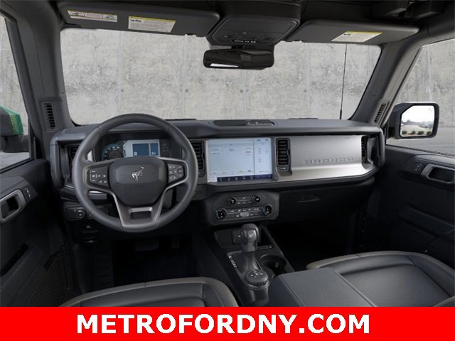 New 2025 Ford Bronco Outer Banks image 9